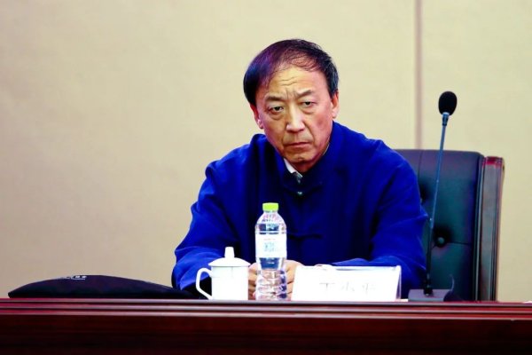 仁信配资 “足坛判官”王小平获刑，判罚寻租与十四年功过